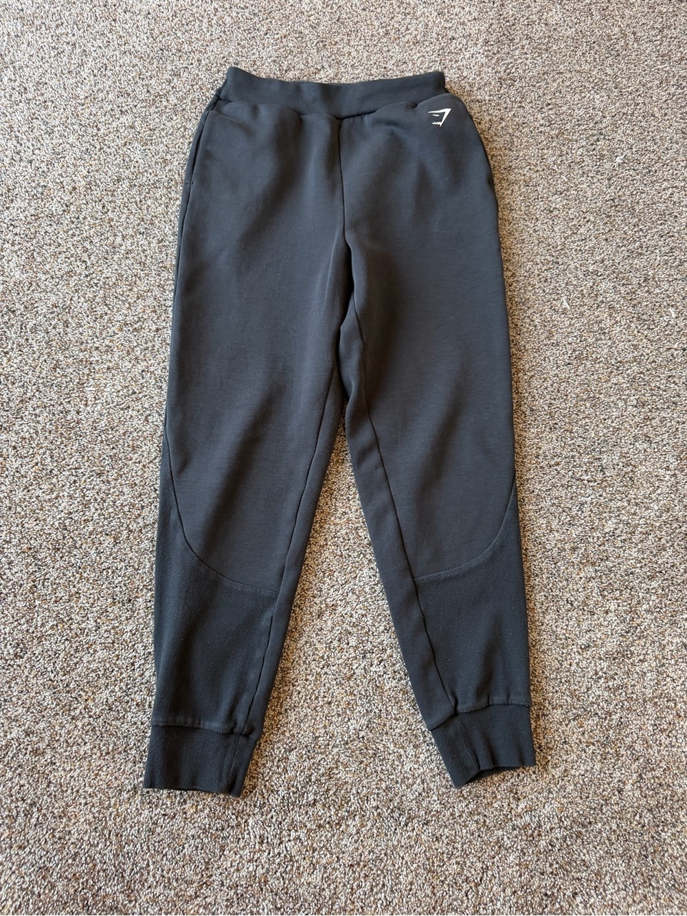 Gymshark Older Shark Logo Black Tapered Jogger Sweatpants Medium